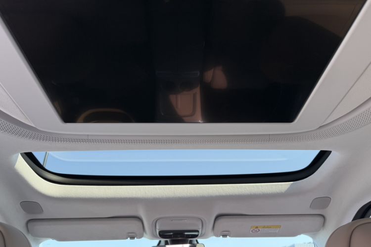 Used XPeng X9 2024 702 Ultra-Long Range Max
