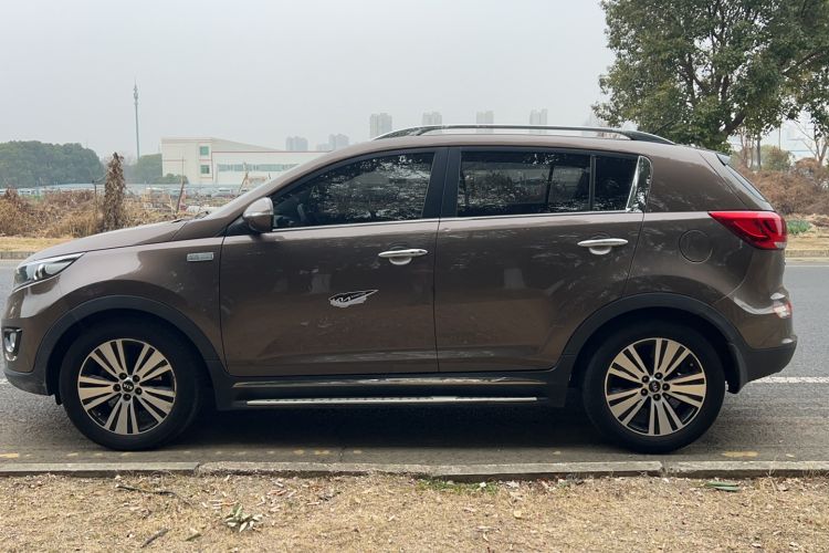 Used Kia Sportage R 2015 2.0L Automatic Two-Wheel Drive DLX Model
