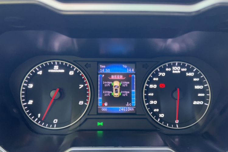 Used Zotye T700 2017 1.8T Manual Luxury Model
