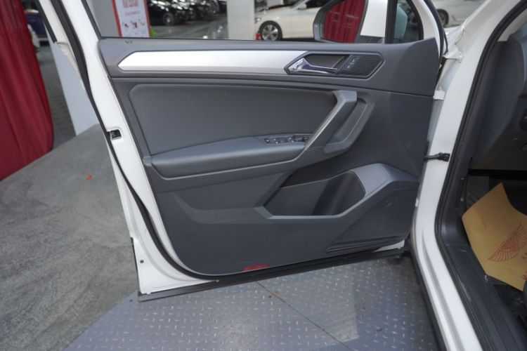 Used Volkswagen Tiguan L 2020 330TSI Automatic Two-Wheel Drive Luxury Edition China VI Standard