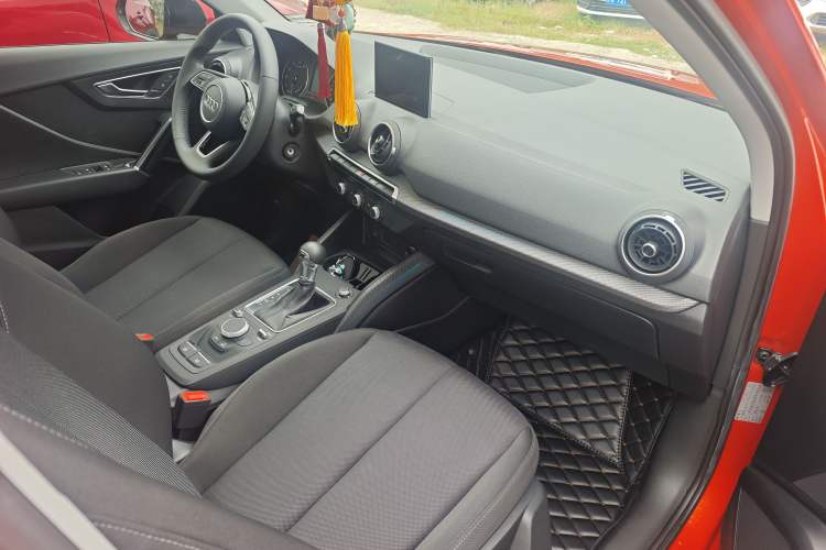 Used Audi Q2L 2018 35 TFSI Launch Exclusive Edition China VI
