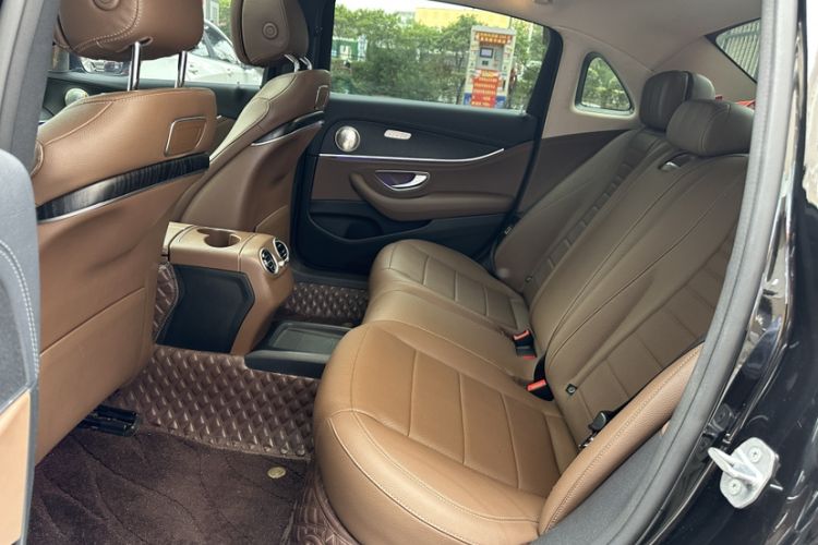 Used Mercedes-Benz E-Class 2019 E 200 L Sport Edition
