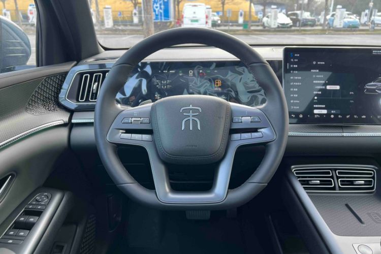 Used BYD Song Pro New Energy 2025 2nd Generation Intelligent Driving Version DM-i 75KM Overachiever Trim
