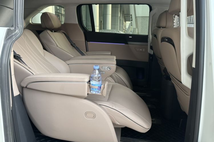 Used XPeng X9 2024 640 All-Wheel Drive High-Performance Max
