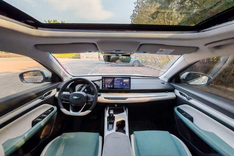 Used Geely Auto Emgrand L HiP 2022 1.5TD-DHT Pro 100KM Super Swift
