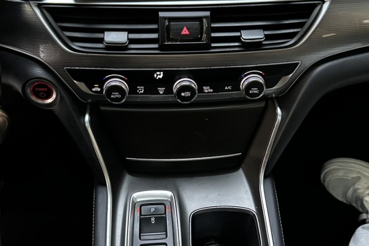 Used Honda Accord 2018 Rui Hybrid 2.0L Rui Ling Edition China VI
