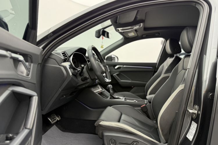 Used Audi Q3 2024 35 TFSI Fashion Dynamic Edition
