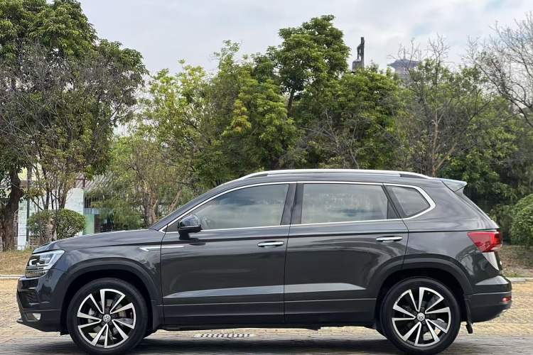 Used Volkswagen Tharu 2019 280TSI Two-Wheel Drive Luxury Version China VI Standard
