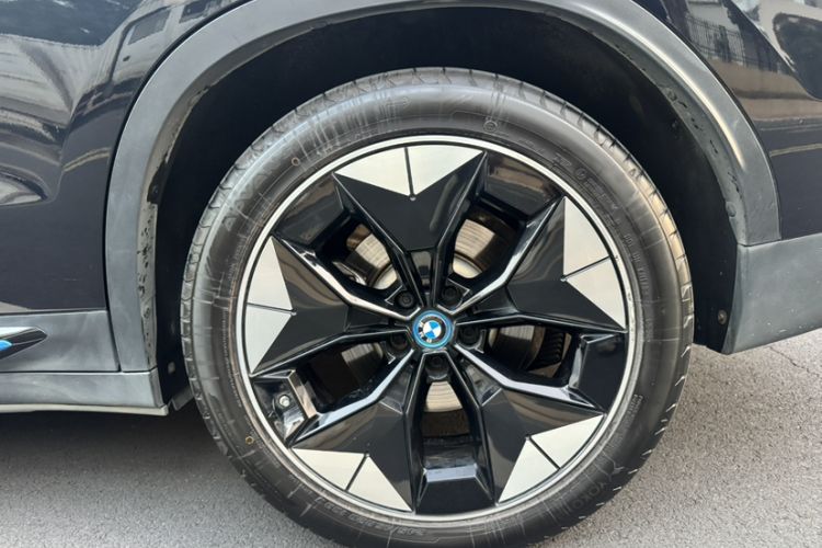 Used BMW iX3 2021 Leading Type
