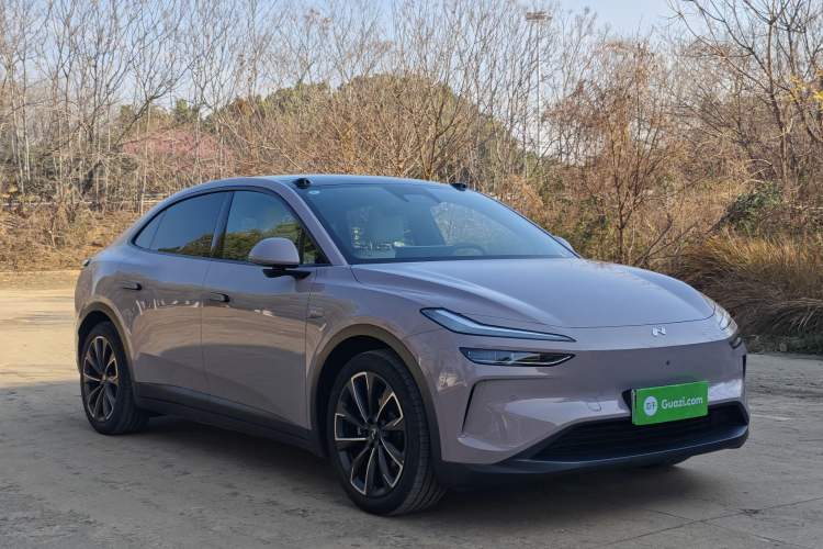 Used ONVO L60 2024 60 kWh Rear-Drive Version