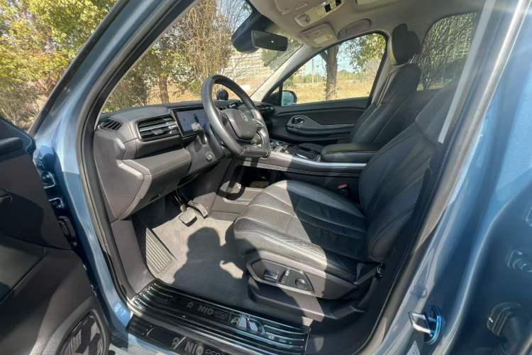 Used Nio ES8 2018 355 km Base Version 7-Seater Edition