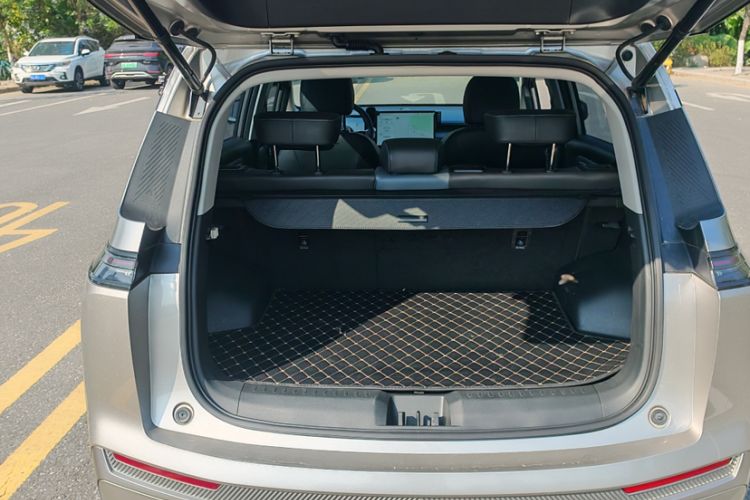 Used AION Y 2022 Plus 70 Tech Edition
