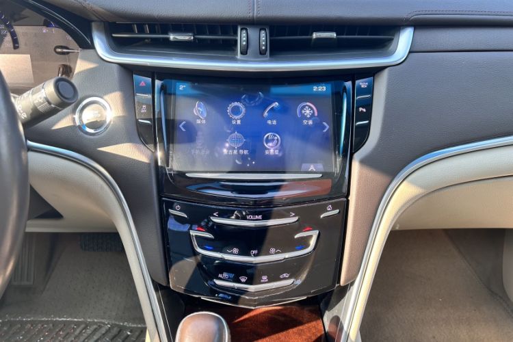 Used Cadillac XTS 2014 28T Comfort Version
