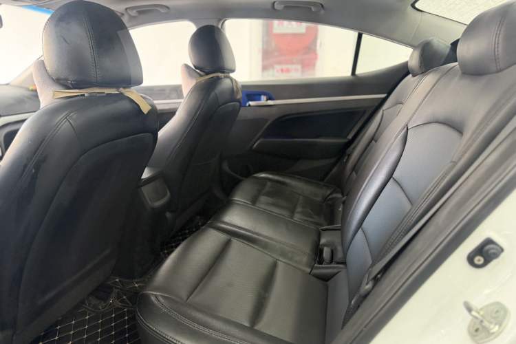 Used Hyundai Elantra 2016 1.6L Automatic ZhiXuan – Elite Version