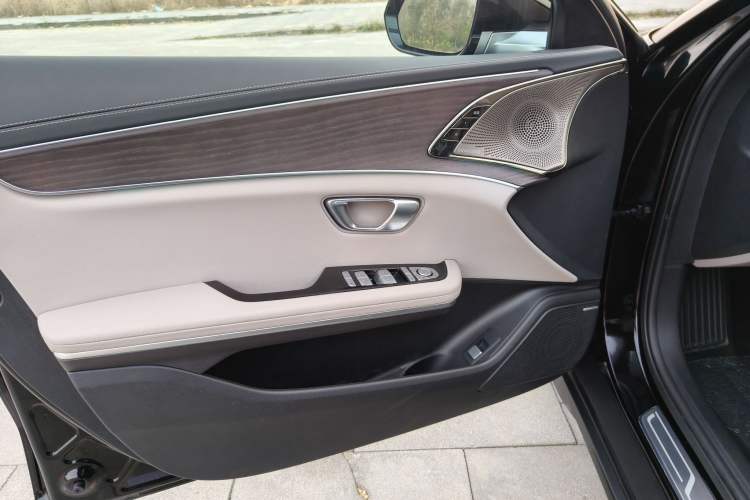 Used BYD Han 2025 EV with 701 km of Laser Radar-Enabled Intelligent Driving