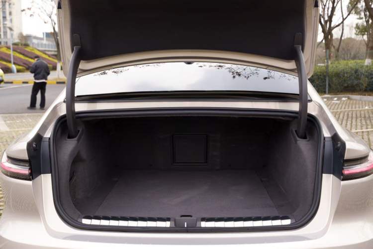 Used Nio ET7 2023 100kWh Signature Edition