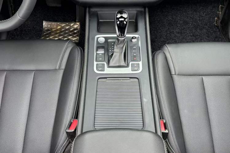 Used BYD Tang 2019 2.0T Automatic SmartConnect Luxury 7-Seater China VI Standard