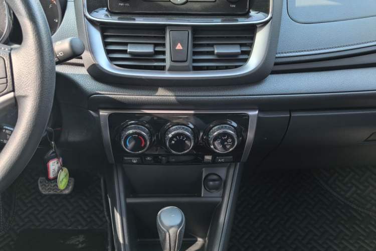 Used Toyota YARiS L 2022 X-Trail 1.5L CVT Leading PLUS Edition
