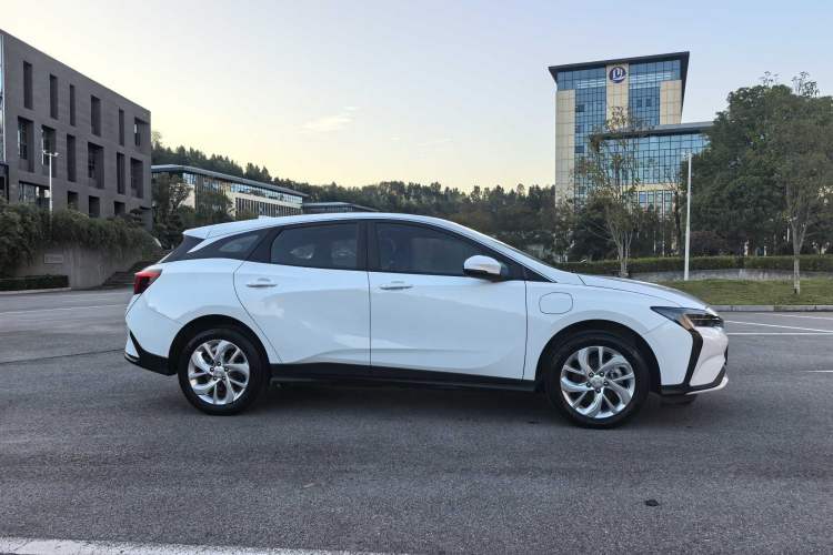 Used Buick Velite 6 2023 430km Range Commuter Version
