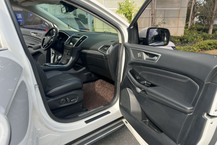 Used Ford Edge 2016 EcoBoost 245 Four-Wheel Drive Titanium 7-Seater