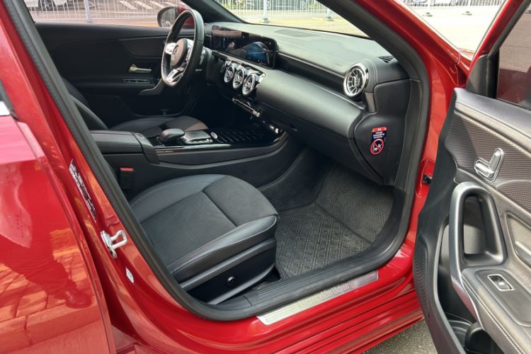 Used Mercedes-Benz A-Class 2021 A 200 L Sport Sedan Fashion Model
