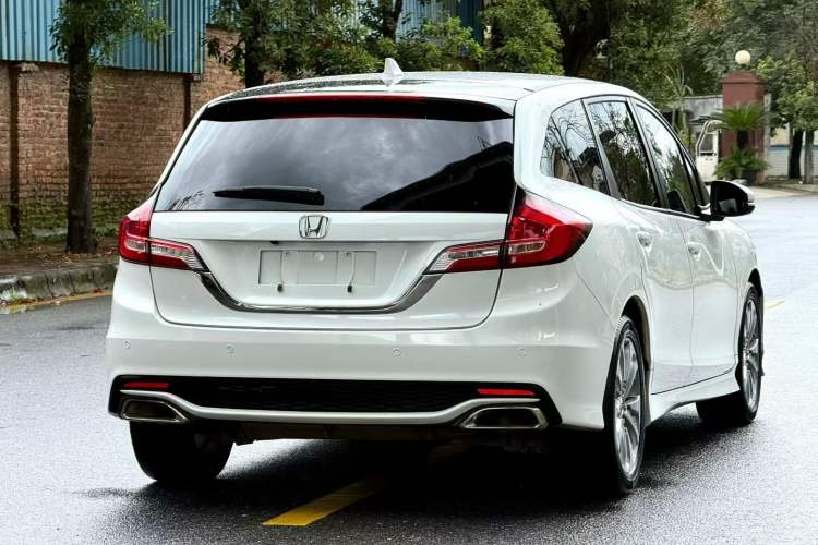 Used Honda Jade 2017 1.8L Automatic Classic Edition 5 seats
