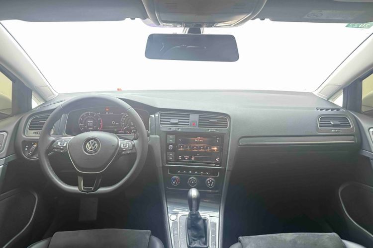 Used Volkswagen Golf 2019 280TSI DSG Luxury Version China VI Standard
