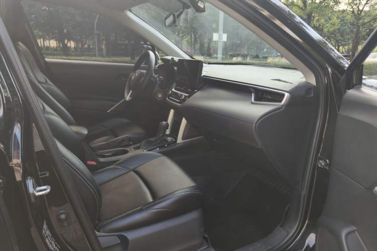 Used Toyota FRONTLANDER 2023 2.0L CVT Elite Edition
