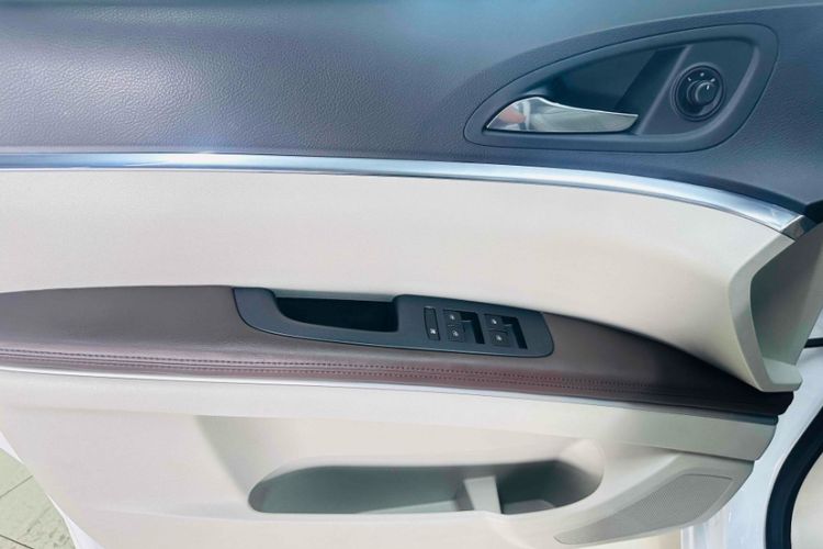 Used Buick GL8 2022 Land Business Class 652T Luxury Model
