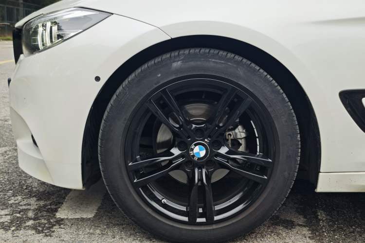 Used BMW 3 Series GT 2020 320i M Sport Night Edition
