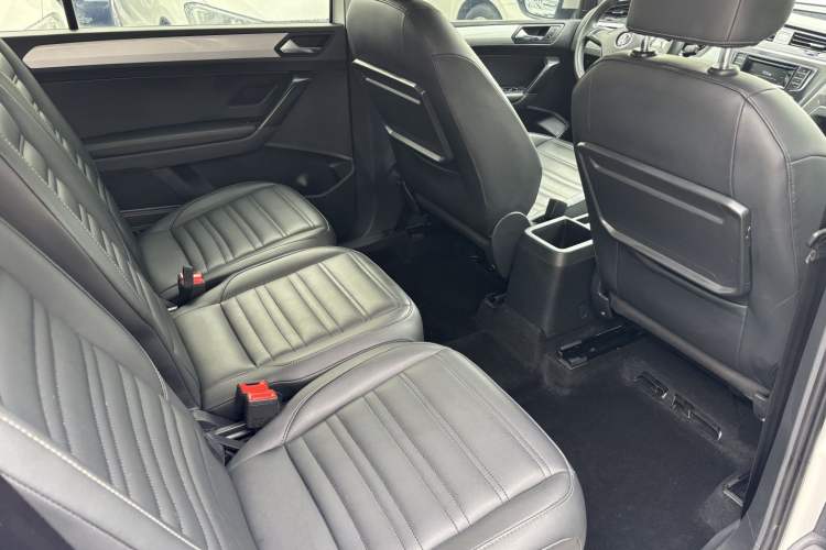 Used Volkswagen Touran 2018 Volkswagen Touran L 280TSI DSG Style Edition 7 Seats China VI Standard
