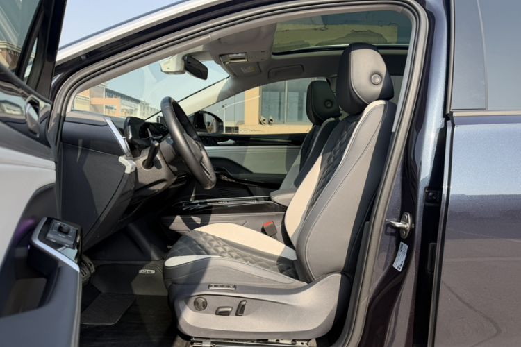 Used Volkswagen ID.6 CROZZ 2022 Long-Range PRO Edition