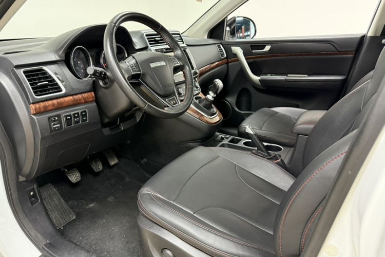 Used Haval H6 2017 Red-Label Sport Edition 1.5T Manual Two-Wheel Drive Elite Model
