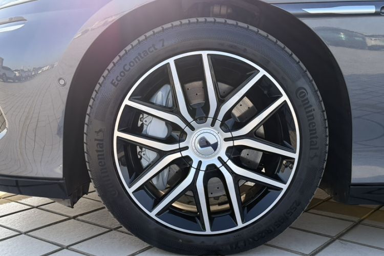 Used Denza Z9 2024 1100 km Four-Wheel Drive Max Version