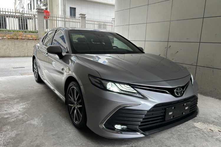 Used Toyota Camry 2021 2.5G Luxury Edition
