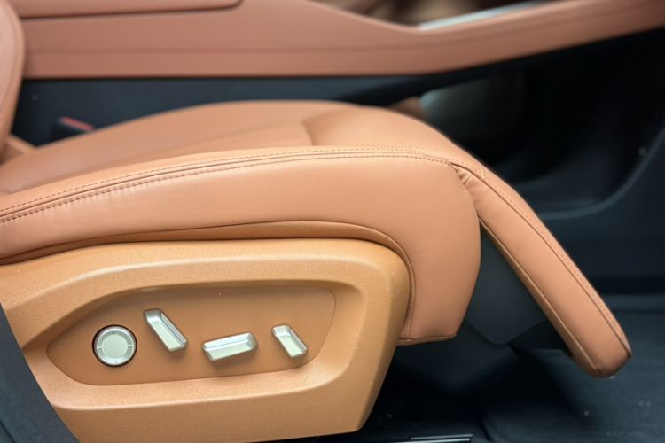 Used ONVO L60 2024 60 kWh Rear-Drive Version
