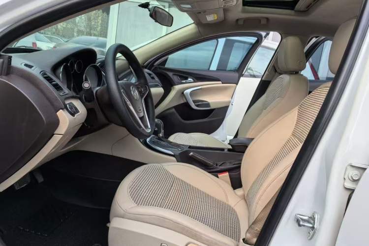 Used Buick Regal 2014 2.0L Leading Fashion Edition
