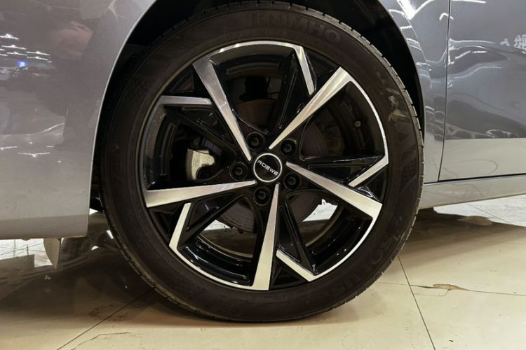 Used Roewe i5 2023 1.5L CVT Luxury Edition
