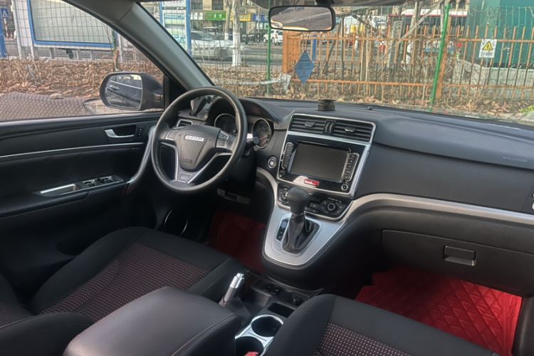 Used Haval M6 2019 1.5T DCT Two-Wheel Drive Urban Version China VI Standard
