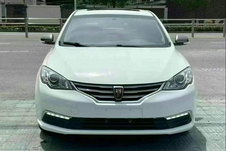 Used Roewe 360 2015 1.5L Automatic Luxury Edition
