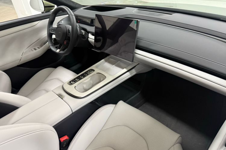 Used  SU7 2024 Four-Wheel Drive Ultra-Long Range Advanced Intelligent Driving Max Edition
