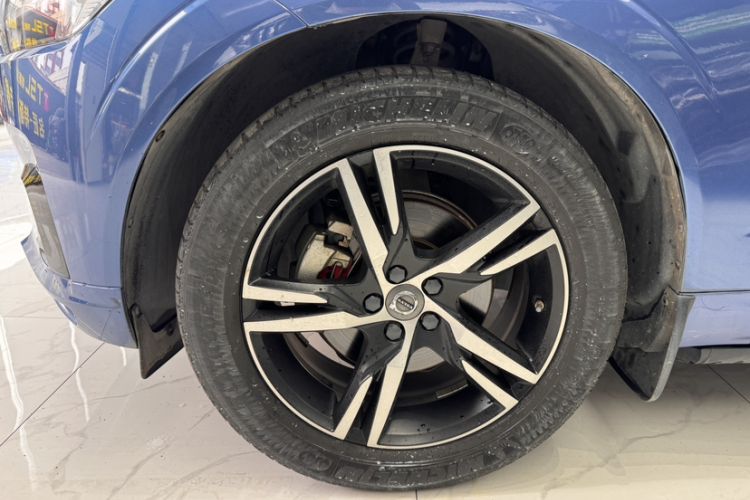 Used Volvo XC60 2018 T5 4x4 Smart & Sporty Edition
