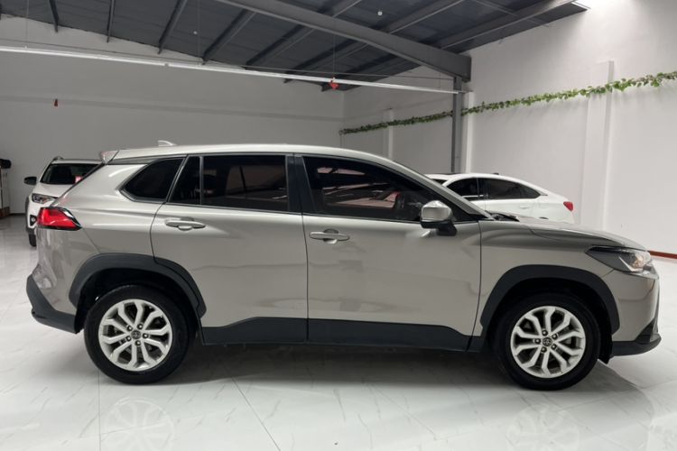 Used Toyota FRONTLANDER 2022 2.0L CVT Elite Edition
