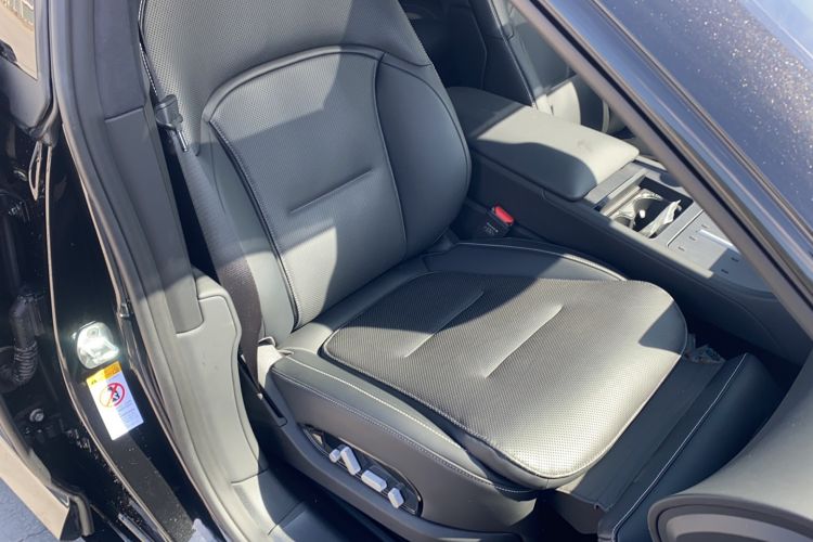 Used  12 2025 Ultra Extended-Range Edition
