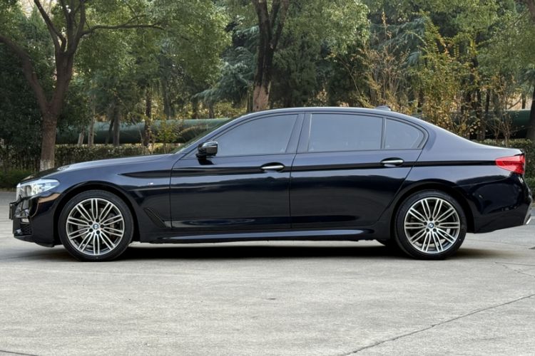 Used BMW 5 Series 2018 Restyled 530Li Leading Edition M Sport Package
