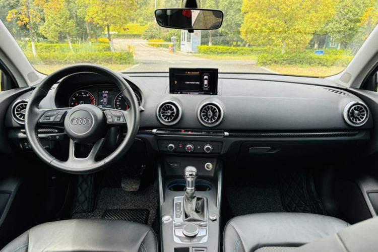 Used Audi A3 2020 Limousine 35 TFSI Fashion Edition China VI Emission Standard
