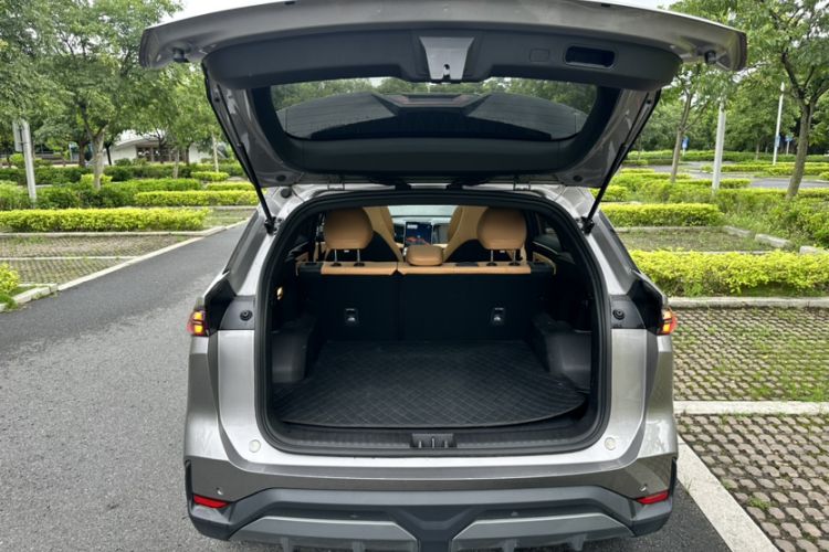 Used  L7 2023 1.5T 115 km PLUS
