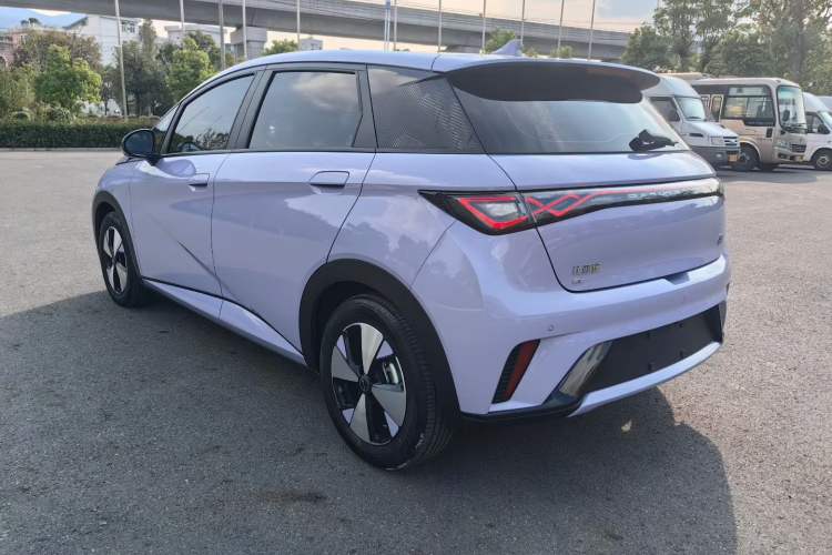 Used BYD Dolphin 2023 420 km Fashion Edition
