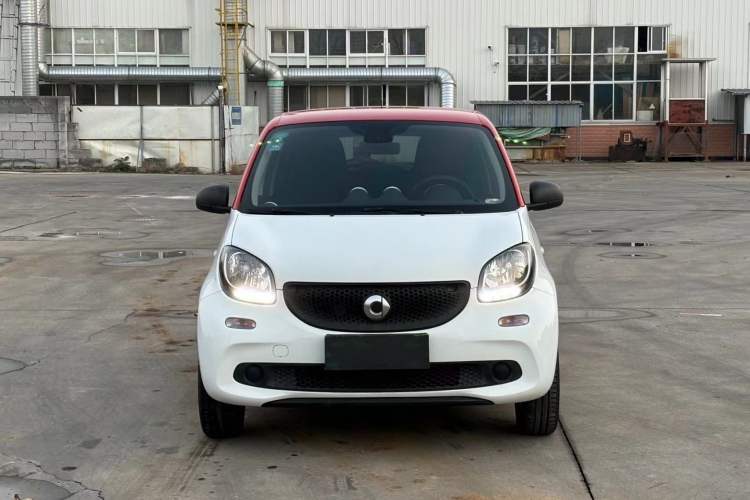 Used  forfour 2016 1.0L 52 kW Dynamic Edition
