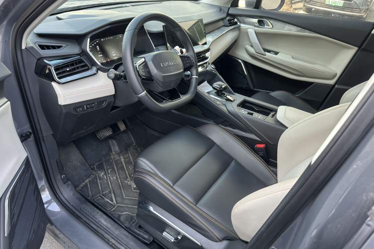 Used Lynk & Co 06 EM-P 2022 PHEV 84 km Range Pro Version
